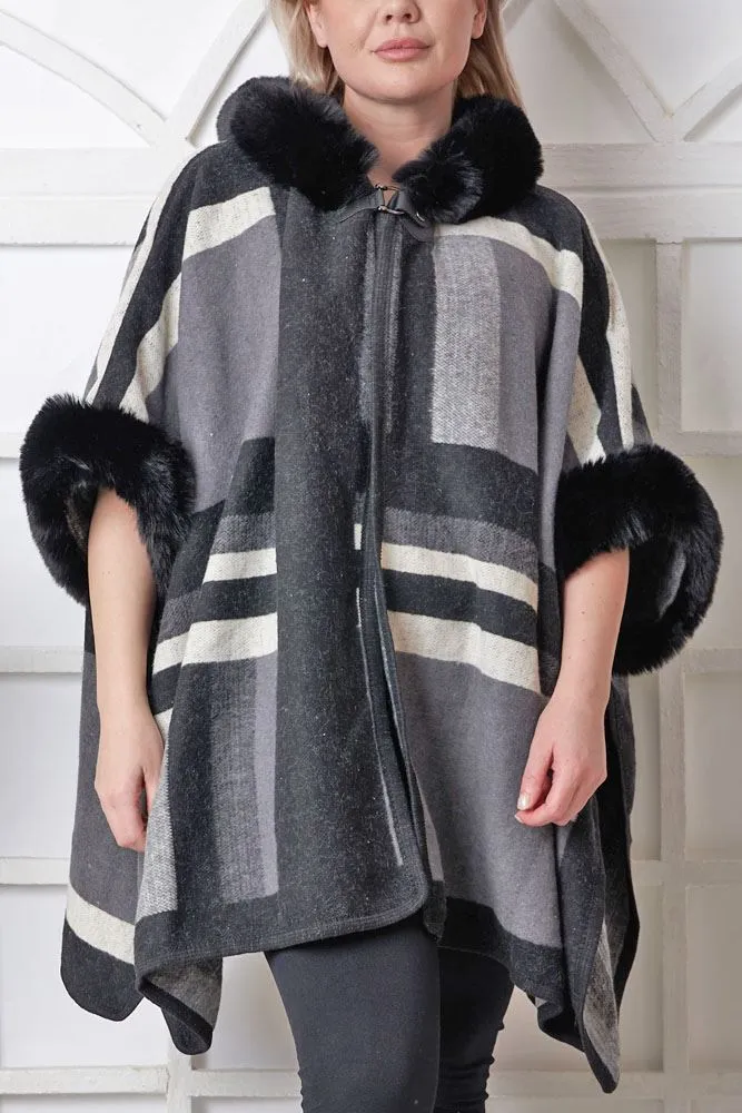 Abstract Plaid Pattern Knit Poncho