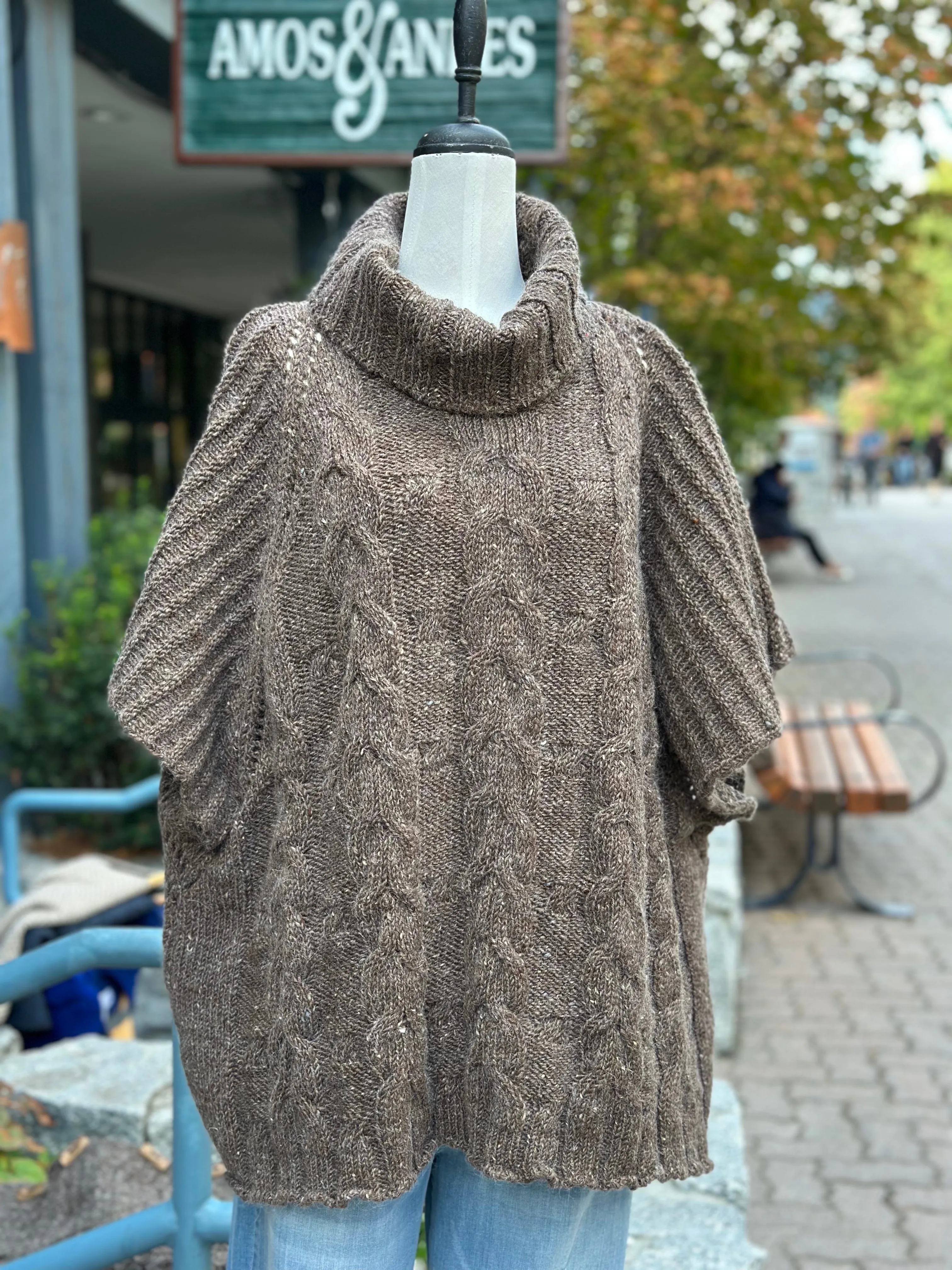 Aran - Cable Poncho - Latte