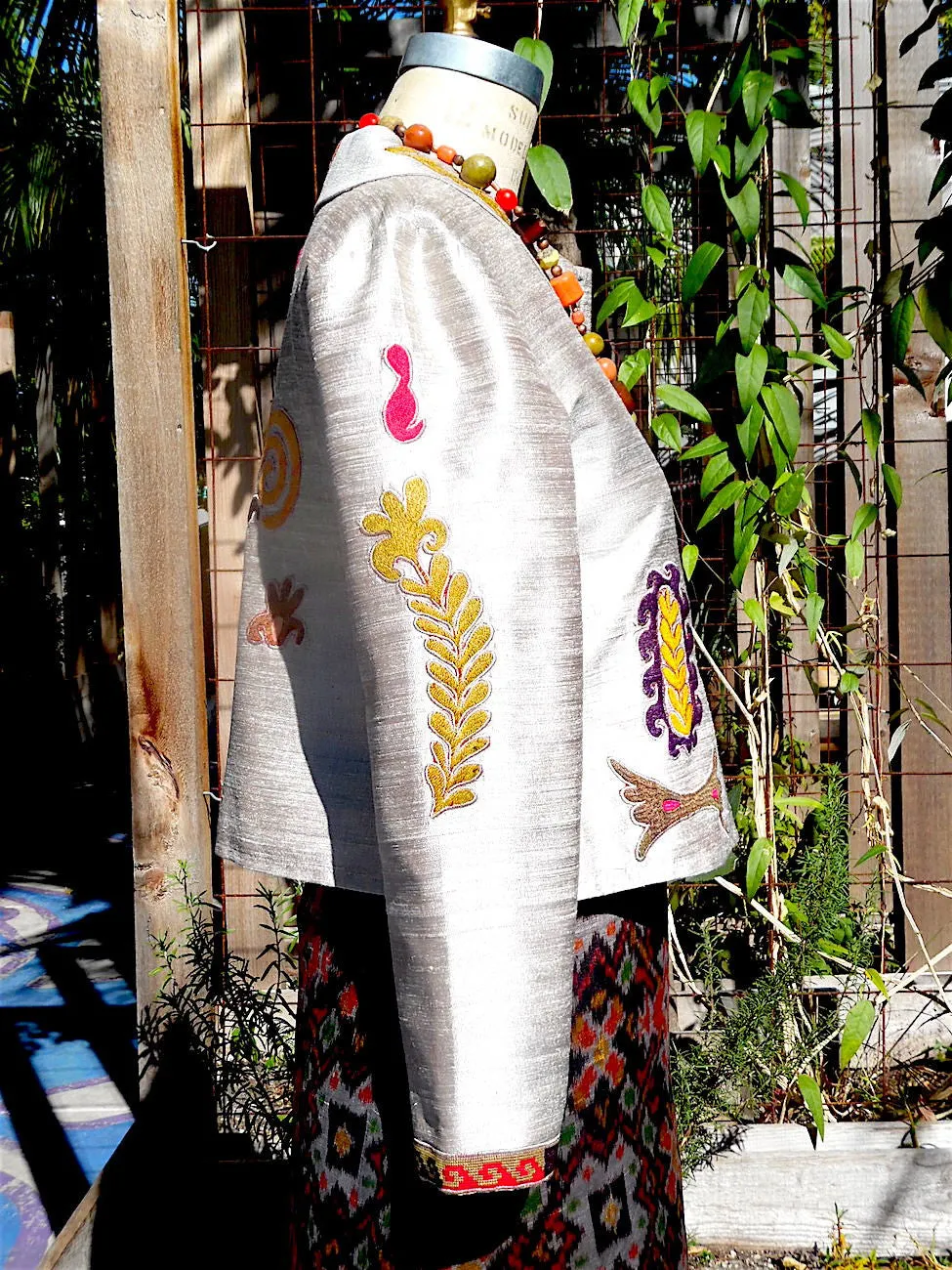 Box Jacket Vintage Suzani Embroidery Beige Lemongrass