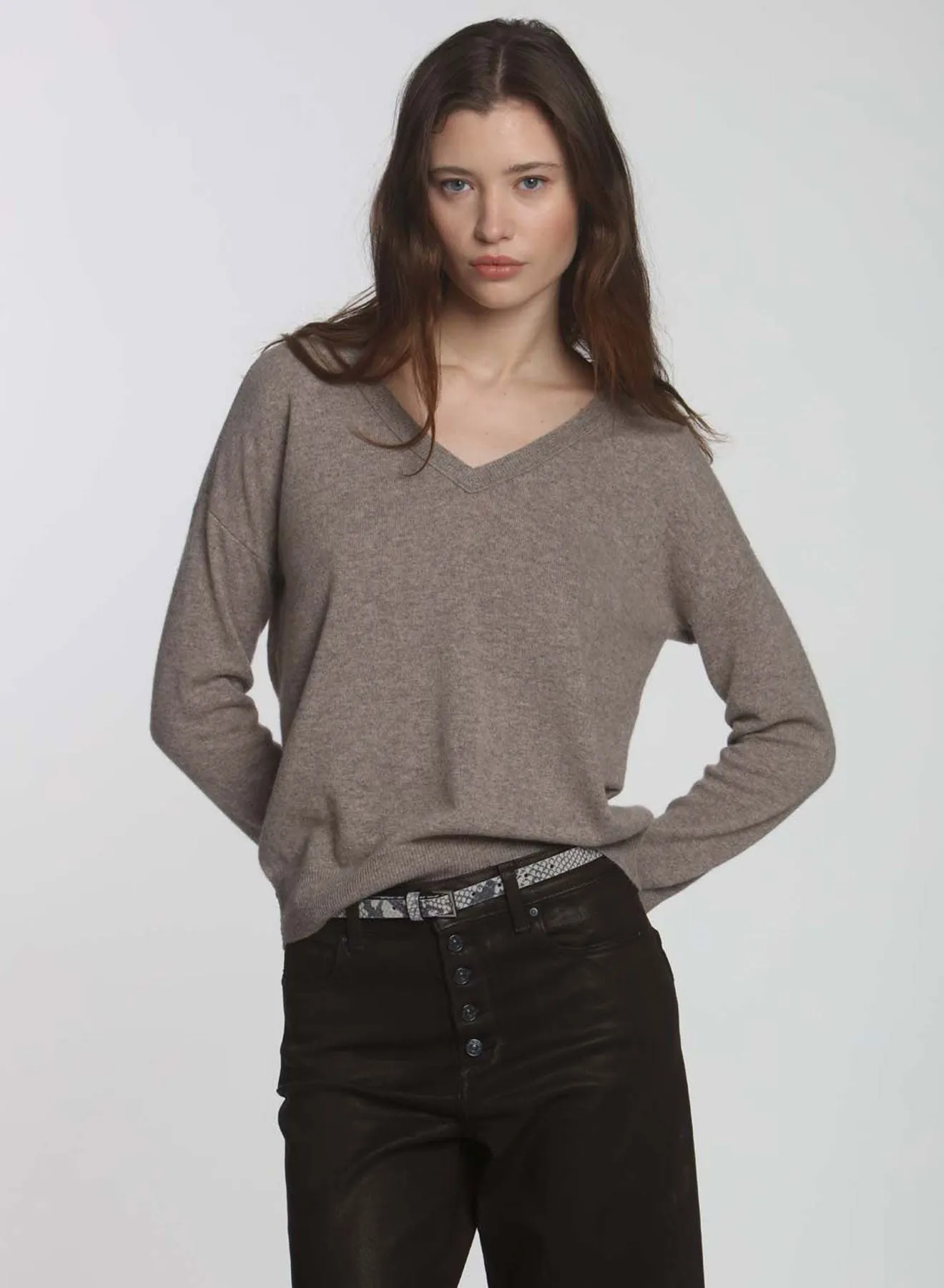 CORE Cashmere BF Vee - Taupe