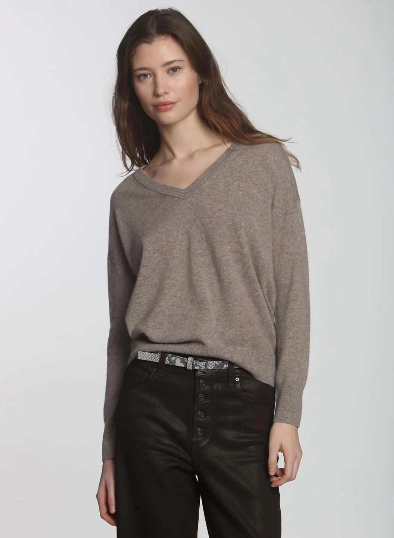 CORE Cashmere BF Vee - Taupe