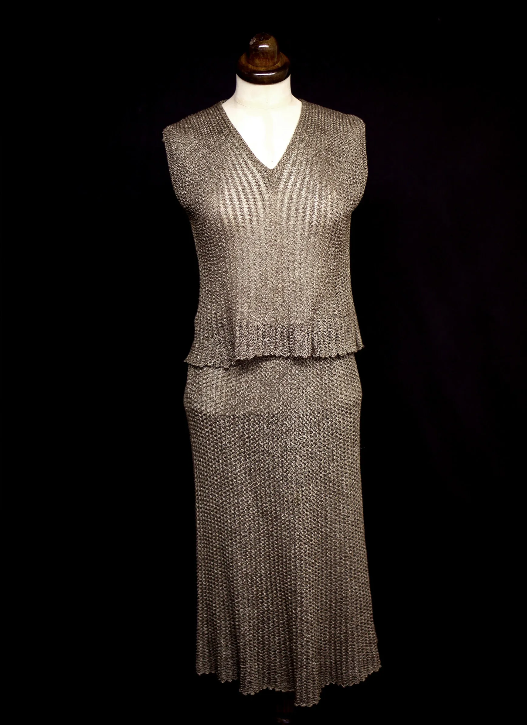 Vintage 1970s Mary Farrin Metallic Gold Knit Dress