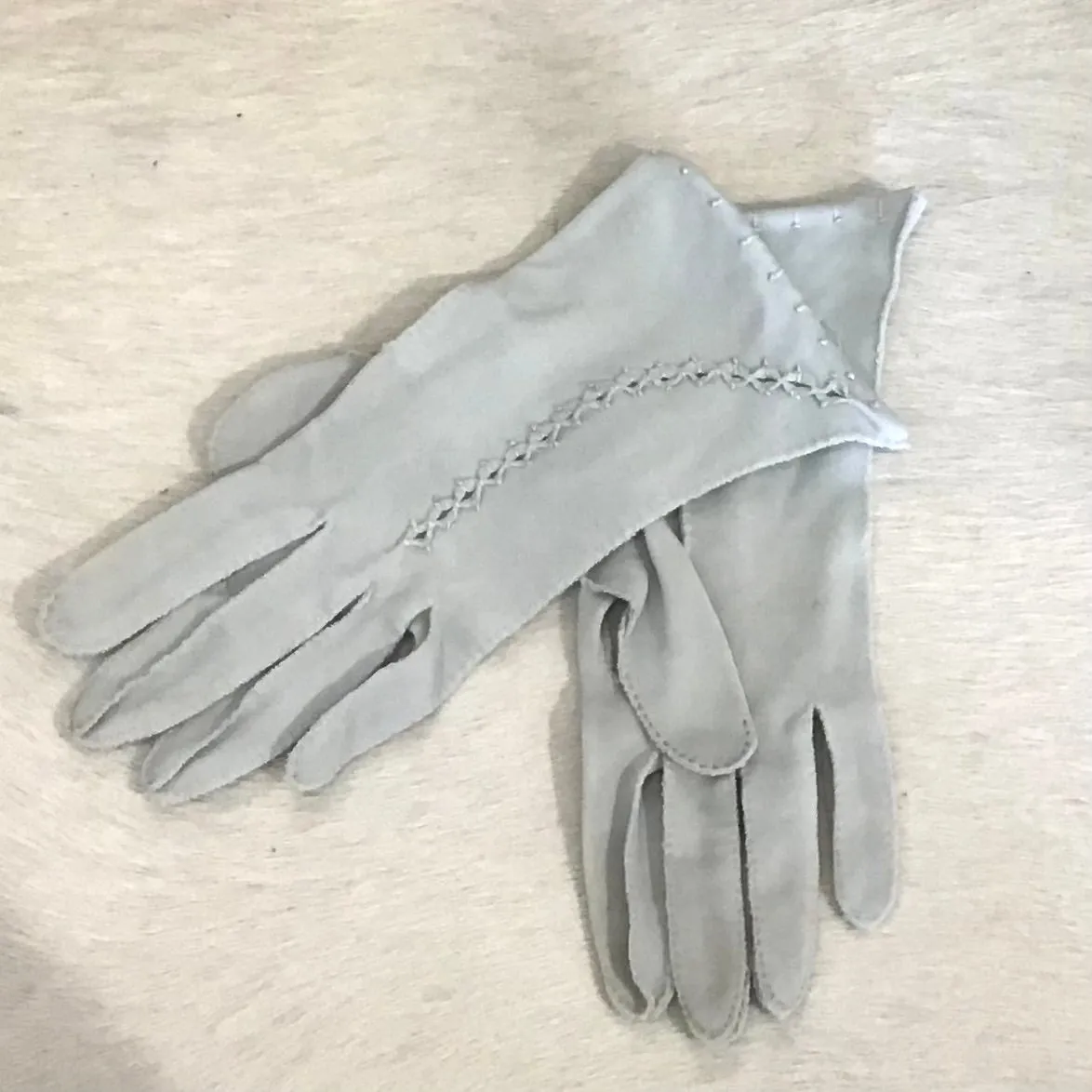 Vintage Ladies Gloves