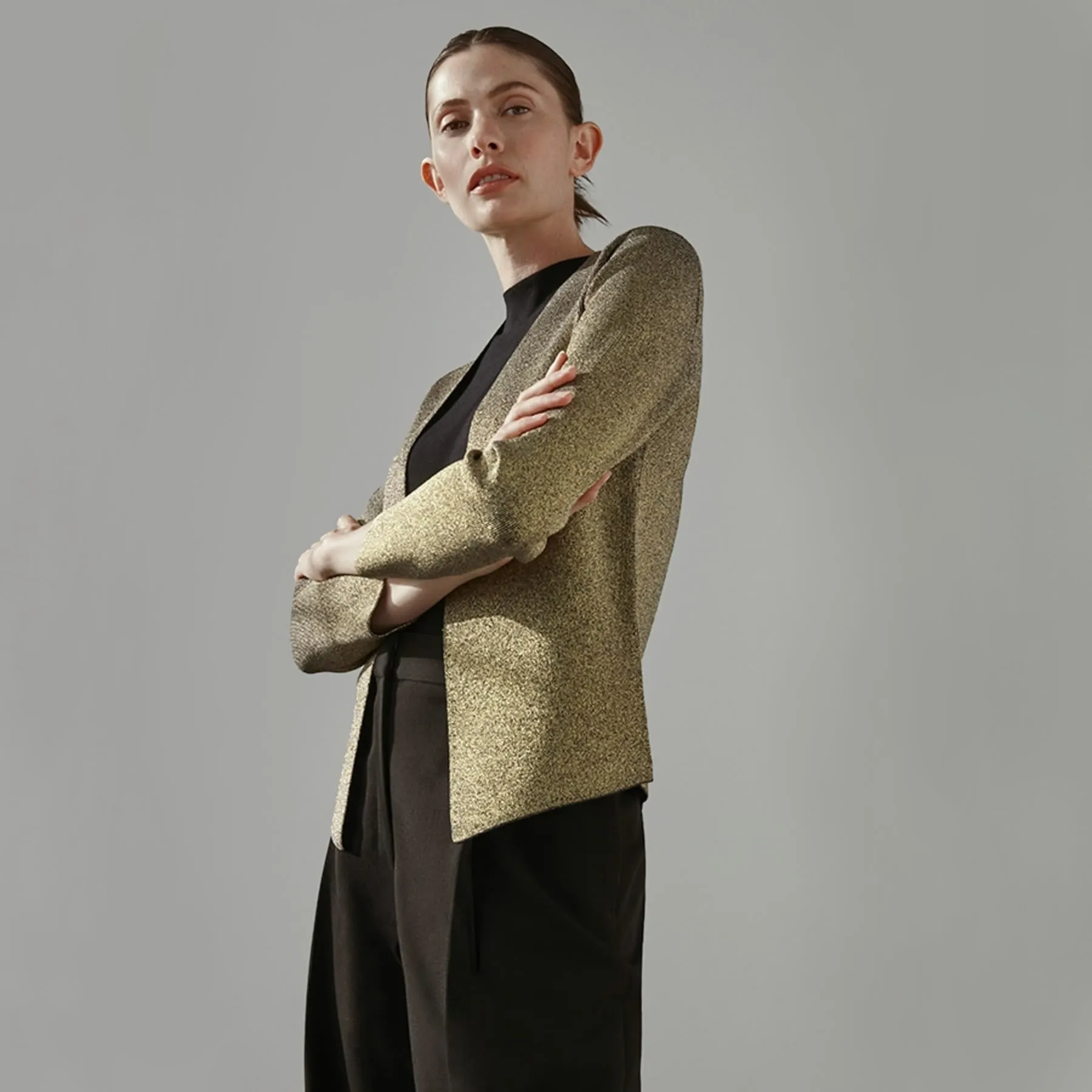 Woolf Jardigan - Gold Knit :: Black / Gold